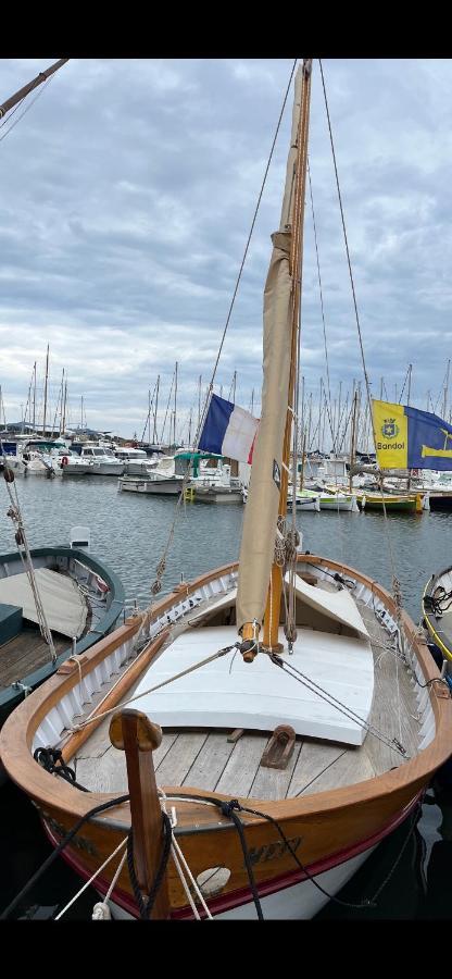 Апартаменты A Pied Du Port De Bandol Et De Sa Plage Экстерьер фото